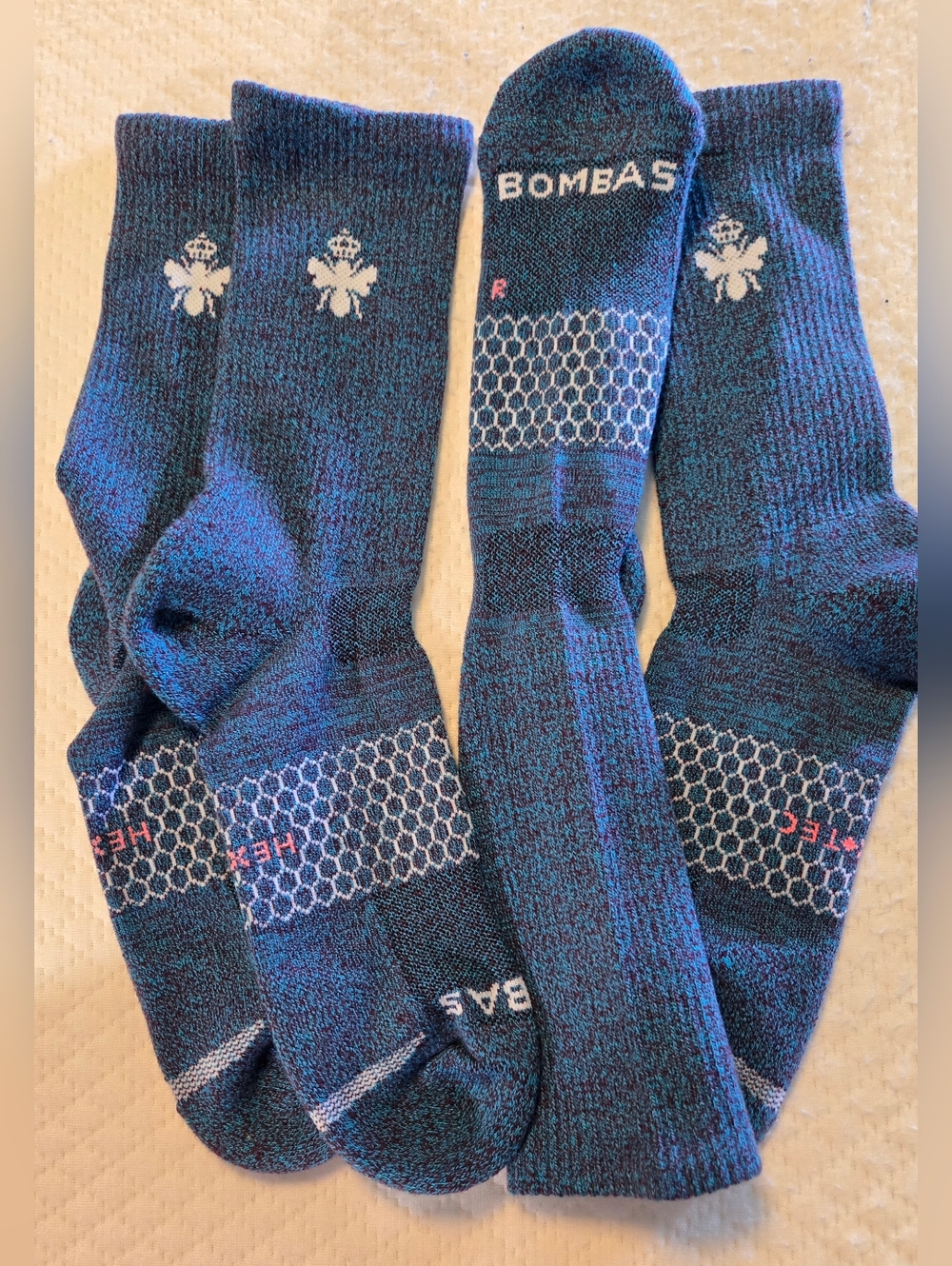 Bombas 2 Pairs Men's Crew Socks in Blue Heather with White Bee Logo - XL